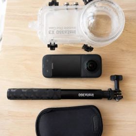Insta360 X3➕潜水カメラ➕64GB SDカード