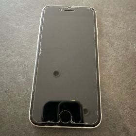 【ジャンク】iPhone SE 第2世代 画面割れ