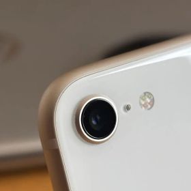 ★iPhone SE3★純正83%★極美品★SIMフリ★白★64GB★