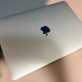 MacBook Air M1