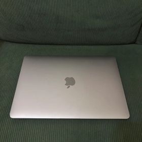 M1 MacBook Air 16GB/512GB/8コア/UK配列