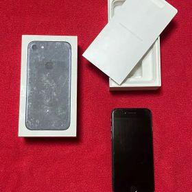 Apple iPhone 7 本体 ブラック 32gb MNCE2J/A