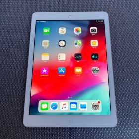 4455【早い者勝ち】iPad Air 16GB WIFIモデル☆