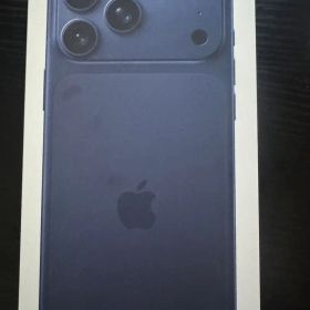 【極美品】iPhone17ProMax 256GB ディープブルー