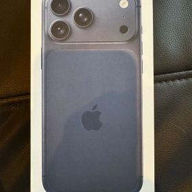 【新品より1時間のみ使用】 iPhone17ProMax 512gb