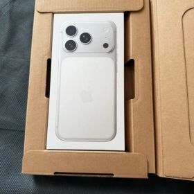 Apple iPhone 17 Pro 1TB シルバー 本体