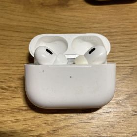 AirPods Pro 第2世代 lightning A2698 2699