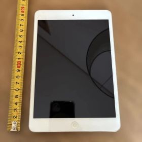 ジャンク品 Apple iPad mini 2 本体 A1490