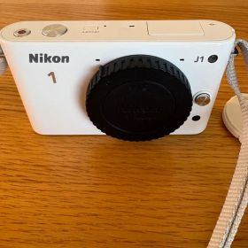 Nikon 1 J1 ミラーレスカメラセット（訳あり）