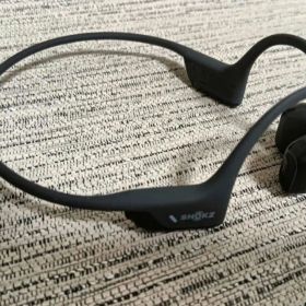 美品 大幅値下げ Shokz OpenRun Pro 2 骨伝導イヤホン