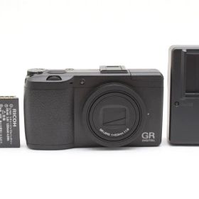 【美品】Ricoh リコー GR Digital III デジタルカメラ 802