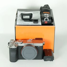 [美品 | シャッター数840回] SONY α7C R（ILCE-7CR） [ボディ シルバー] | SONY Eマウント