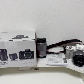 Canon EOS Kiss M2 ダブルズームキット ホワイト