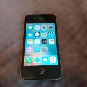 Apple iPhone 4s 本体
