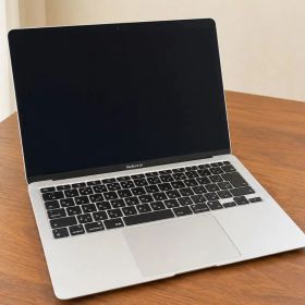 MacBook Air M1 13インチ バッテリー100％ ほぼ未使用