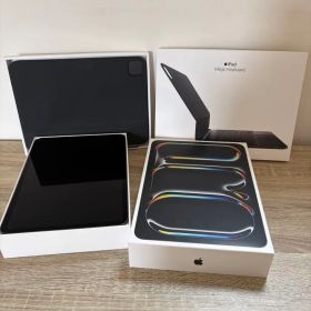 iPad pro 11インチM5 256GB Wi-Fi ブラック+ キーボード