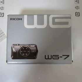 RICOH WG-7 ブラック デジタルカメラ 本体 SDカード32Gつき