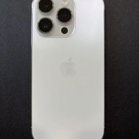 Apple iPhone 14 Pro 本体