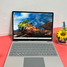 【美品】【保証付き】Surface Laptop Go 2 core i5 - 1135G7 / Ram 8 gb / ssd 128 gb / 12.4 inch