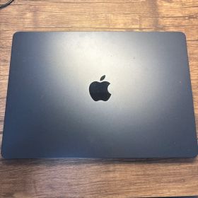 Apple 2025 MacBook Air M4 チップ搭載 13 インチ