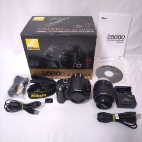 美品 Nikon D5000 18-55レンズキット 一眼レフカメラ ニコン