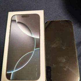 【美品】iPhone 16 Pro Max 256GB 付属品完備 SIMフリー