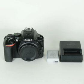 [良品 | シャッター数81,419回] Nikon D5600 [ボディ] | Nikon Fマウント