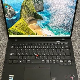 美品ThinkPad X1 Carbon Gen10 i5/16GB/256GB