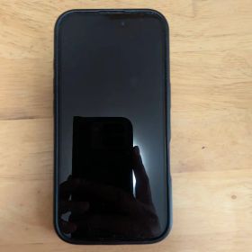 美品 Apple iPhone 16 本体 ブラック 128GB SIMフリー