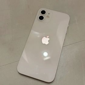 Apple iPhone 12 ホワイト 6.1インチ