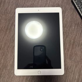 Apple iPad 本体 第6世代 32GBWi-Fi