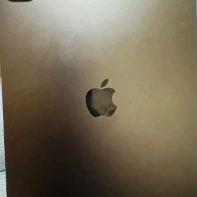 Apple iPad Pro 11-inch M5 本体