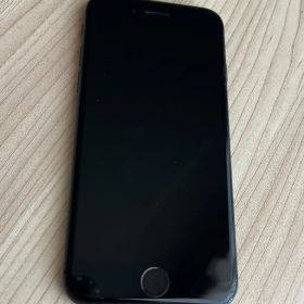 Apple iPhone8 本体 ブラック