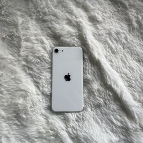 Apple iPhone SE 第2世代 ホワイト 本体