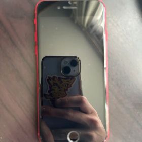 Apple iPhone SE (第3世代) レッド