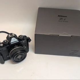 Nikon Zf 40/2 SE KIT ミラーレス一眼 本体