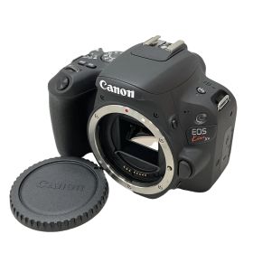 Canon EOS kiss X9 デジタル一眼レフカメラ ボディ 中古 良好 H11480046