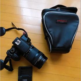 Canon EOS Kiss X9 EF-S 18-135mm