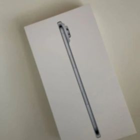 新品iPhone Air 1TB SKY BLUE 本体