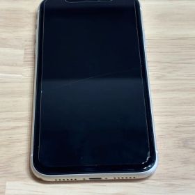 Apple iPhone 11 ホワイト 本体 値下げしました⭐︎