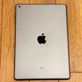 iPad 第7世代 Wi-Fiモデル シルバー 32GB 本体
