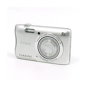 爆買【中古】Nikon デジカメ COOLPIX S3700 シルバー/2005万画素 液晶画面いたみ 元箱あり