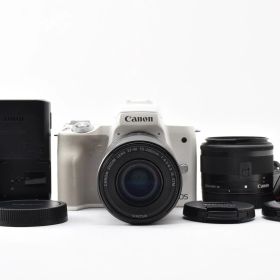 良品 Canon EOS kiss M2 ホワイト Wズーム は０１２