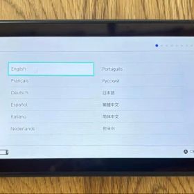 Nintendo Switch ★初期化済み・充電器等付属・おまけスタンド付き