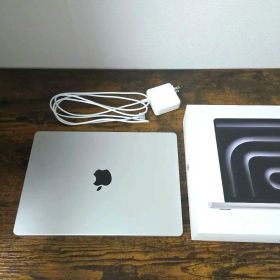 【美品】Apple MacBook Pro 14インチ M5 24GB 1TB
