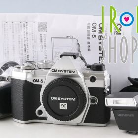 Olympus OM System OM-5 Mirrorless Digital Camera + FL-LM3 #64202A4