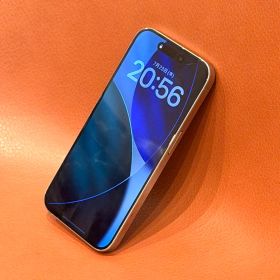 Apple iPhone 15Pro 256GBナチュラルチタニウム(背面割れ)