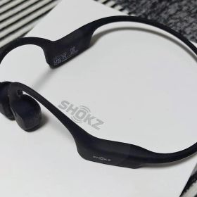 Shokz OpenRun Mini 骨伝導イヤホン