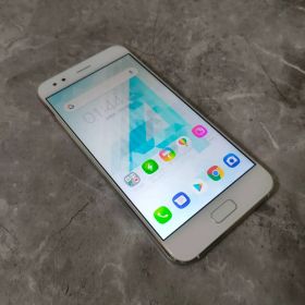 美品 ASUS ZenFone4 Z01KDA 64GB ホワイト