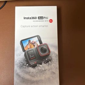 Insta360 Ace Pro 本体